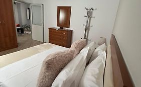 Iljazi'S Apartaments